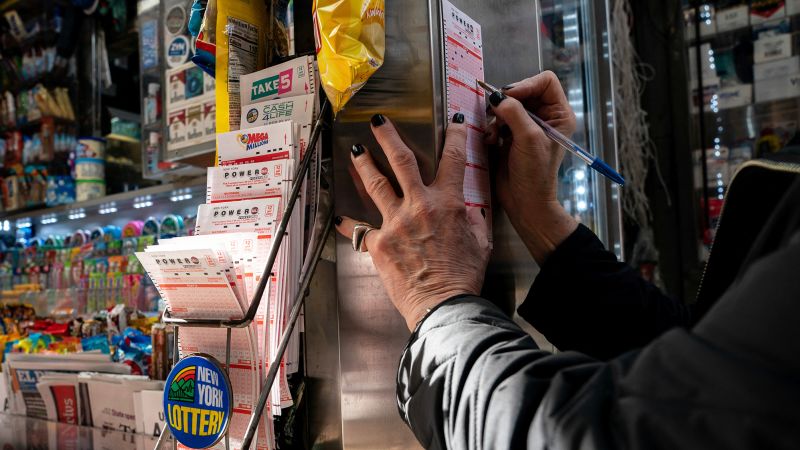 The grand prize is expected to hit a record.
