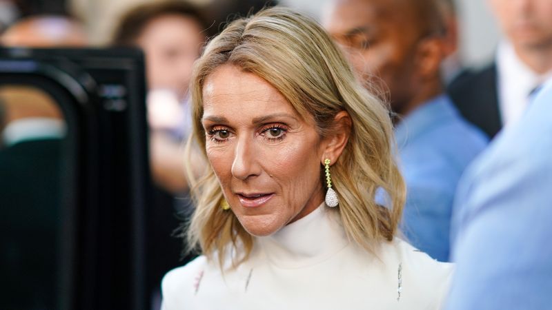 The singer says she has a neurological syndrome.