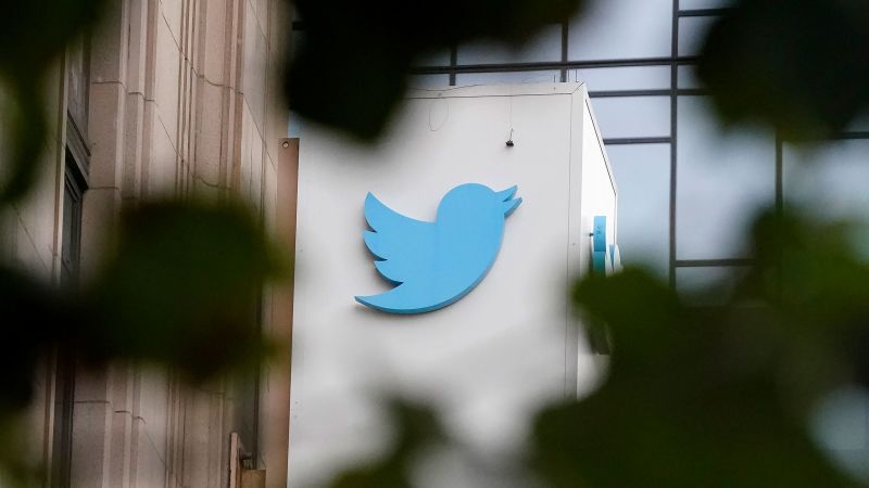 Links to other social media sites are banned by Musk.