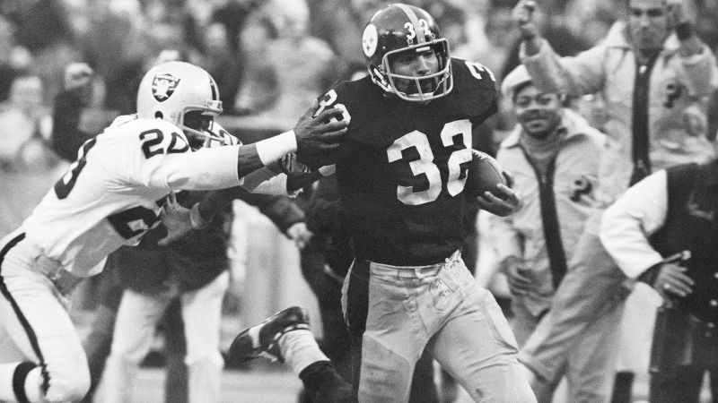 Franco Harris was a PittsburghSteelers legend who died at age 72.