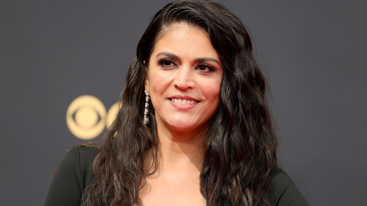 Cecily Strong is no longer on Saturday Night Live.