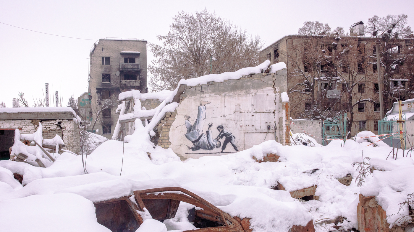 Residents of Kherson know Russia is still a threat even though there are cheering crowds in the streets.