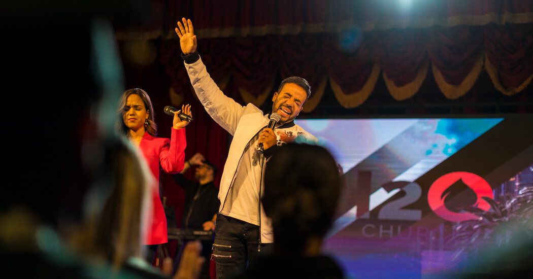 The Trump-DeSANTIs battle could affect the Latino evangelicals.