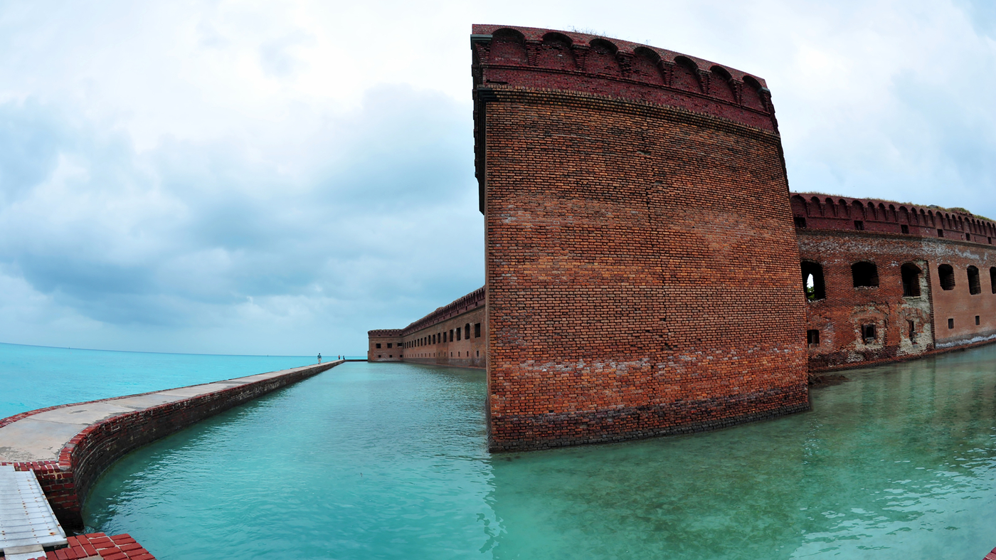 The national park in Florida Keys was closed due to an influx of 300 migrants.
