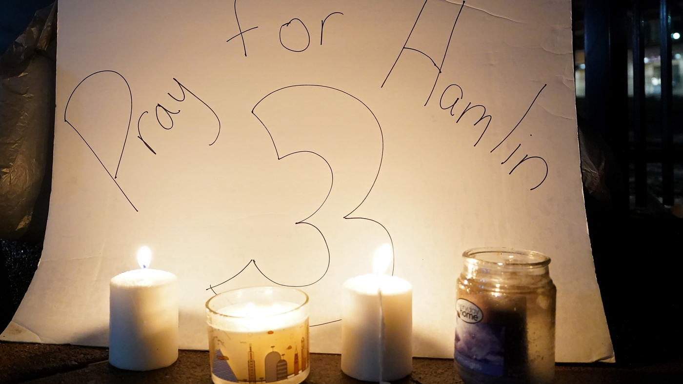 The sports world expresses their sympathy for Damar Hamlin.