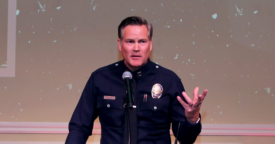 Les Moonves was helped by a L.A.P.D. officer to fight an assault complaint