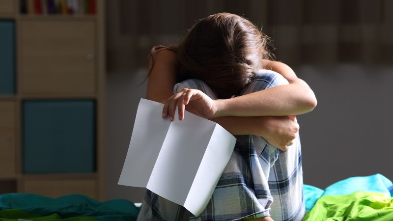 C.D.C. found teen girls’ record levels of sadness