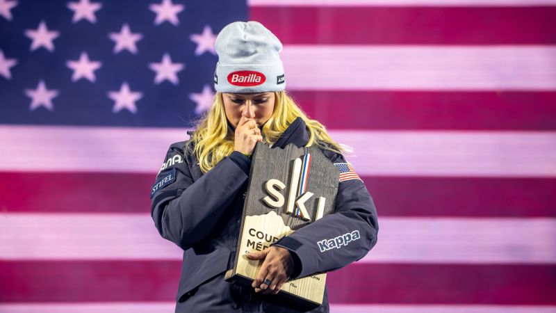 Shiffrin wins the giant slalom medal for 13th World Championships medal