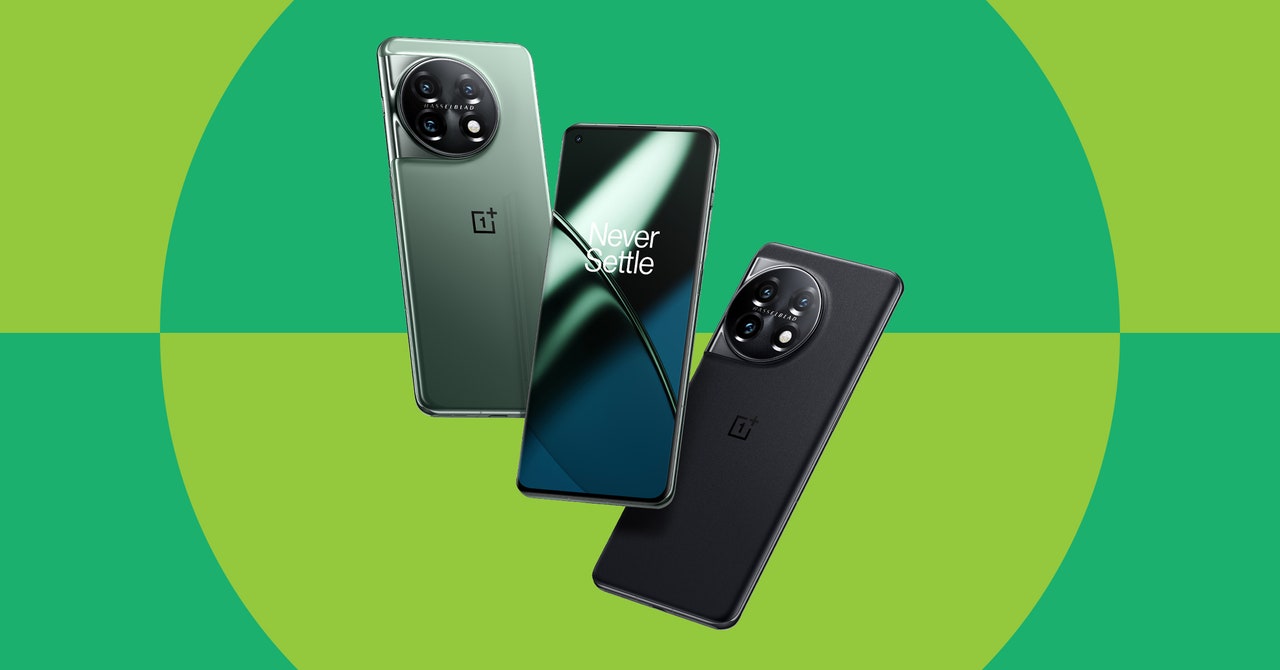 A good $699 alternative to the popular phones, the OnePlus 11