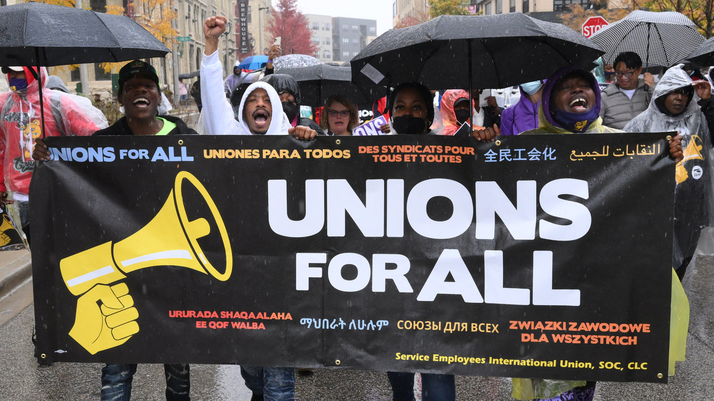 Starbucks workers are unionized at a record rate, and many are afraid of being retaliated against
