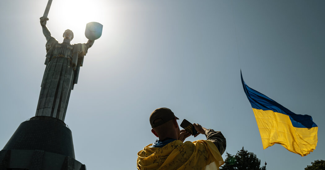 Russian Disarray on display as Ukraine’s forces advance on two fronts