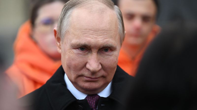 The clock is always louder, so Putin has his back to the wall