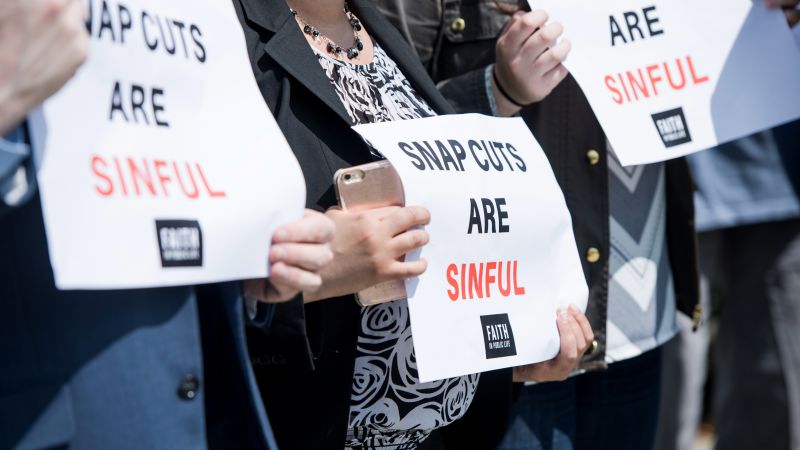 $500 a month, No Strings: Chicago experiments with guaranteed income