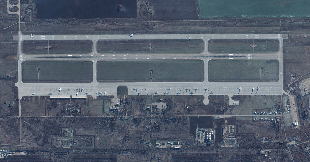 The pilots of Russia and Ukranian fight in the sky