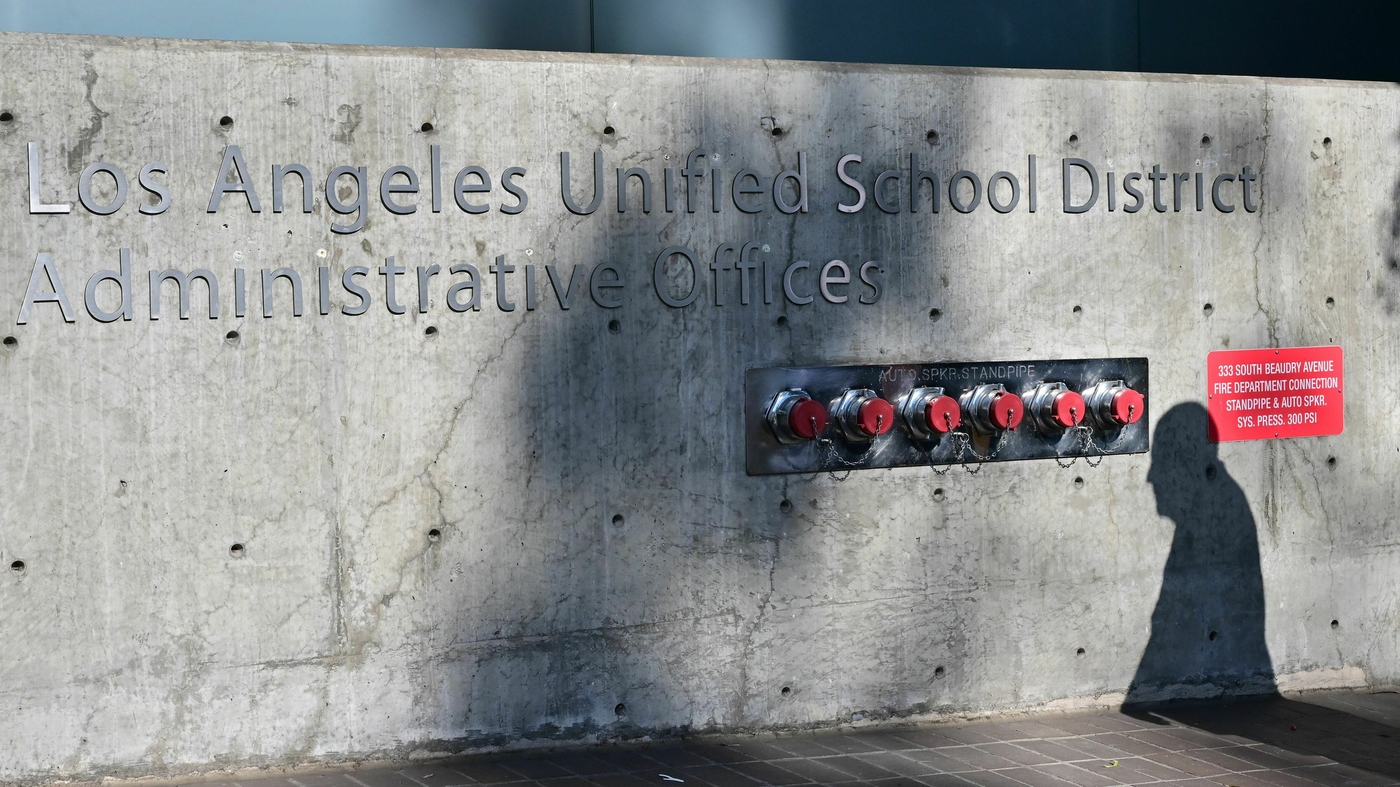The LA schools are closed as union workers go on strike