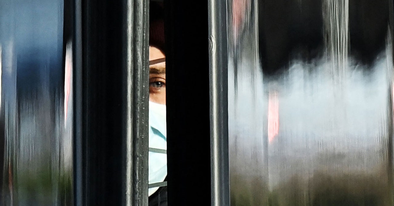 The grants for controversial coronaviruses research were restored by the federal government