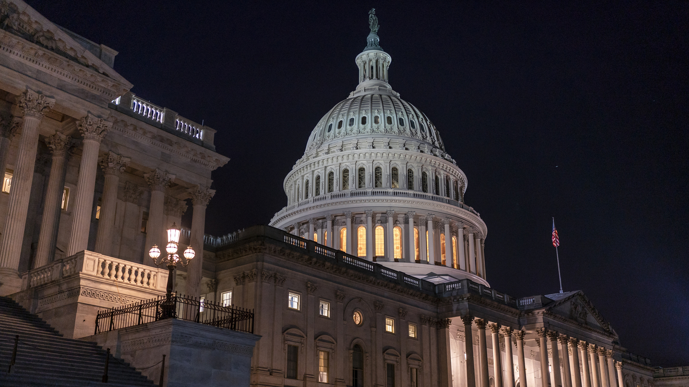 The White House and GOP are able to reach a compromise that stops the nation from default