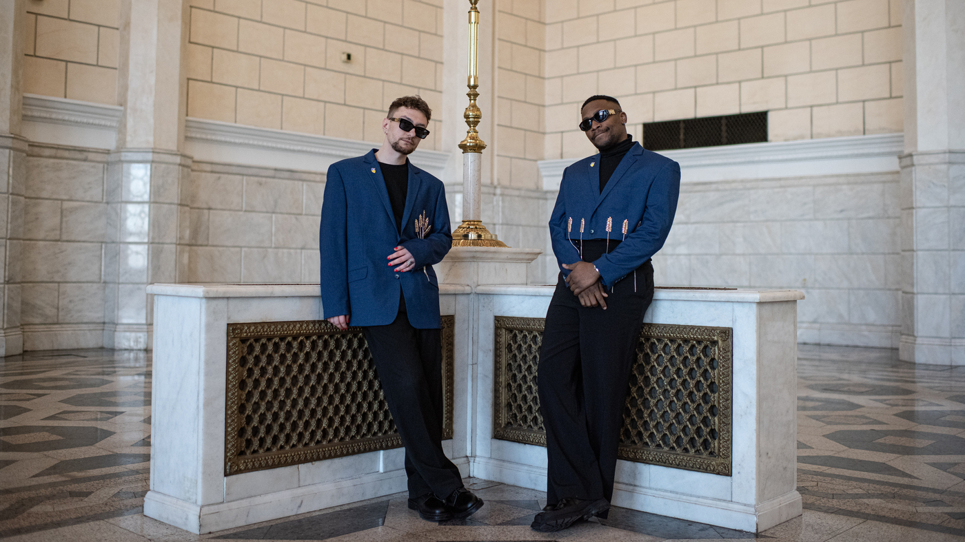 This duo practiced between air raid alarms