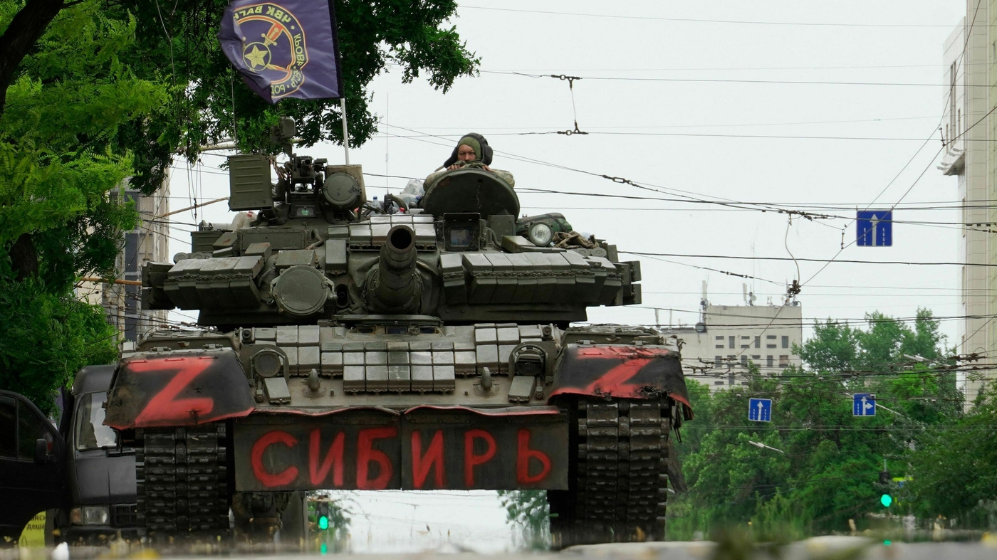 During the week in Ukraine, there was a turning of tanks on Russia