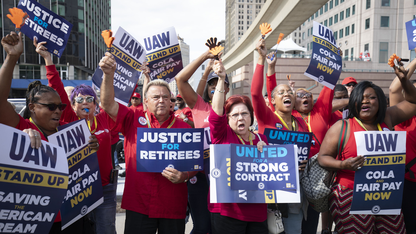 The latest turn in the union strategy is a new Friday deadline for the UAW strike