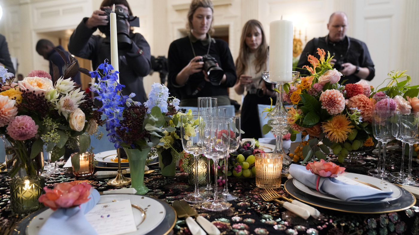 The White House is curtailing the state dinner for Australia due totumultuous times