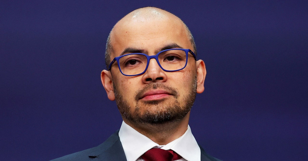 Hassabis thinks that he is a new kind of artificial intelligence