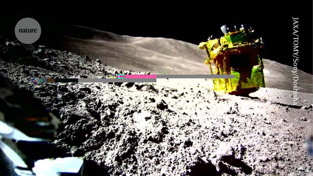 After the sun sets, the Japanese moon landers gets back to work