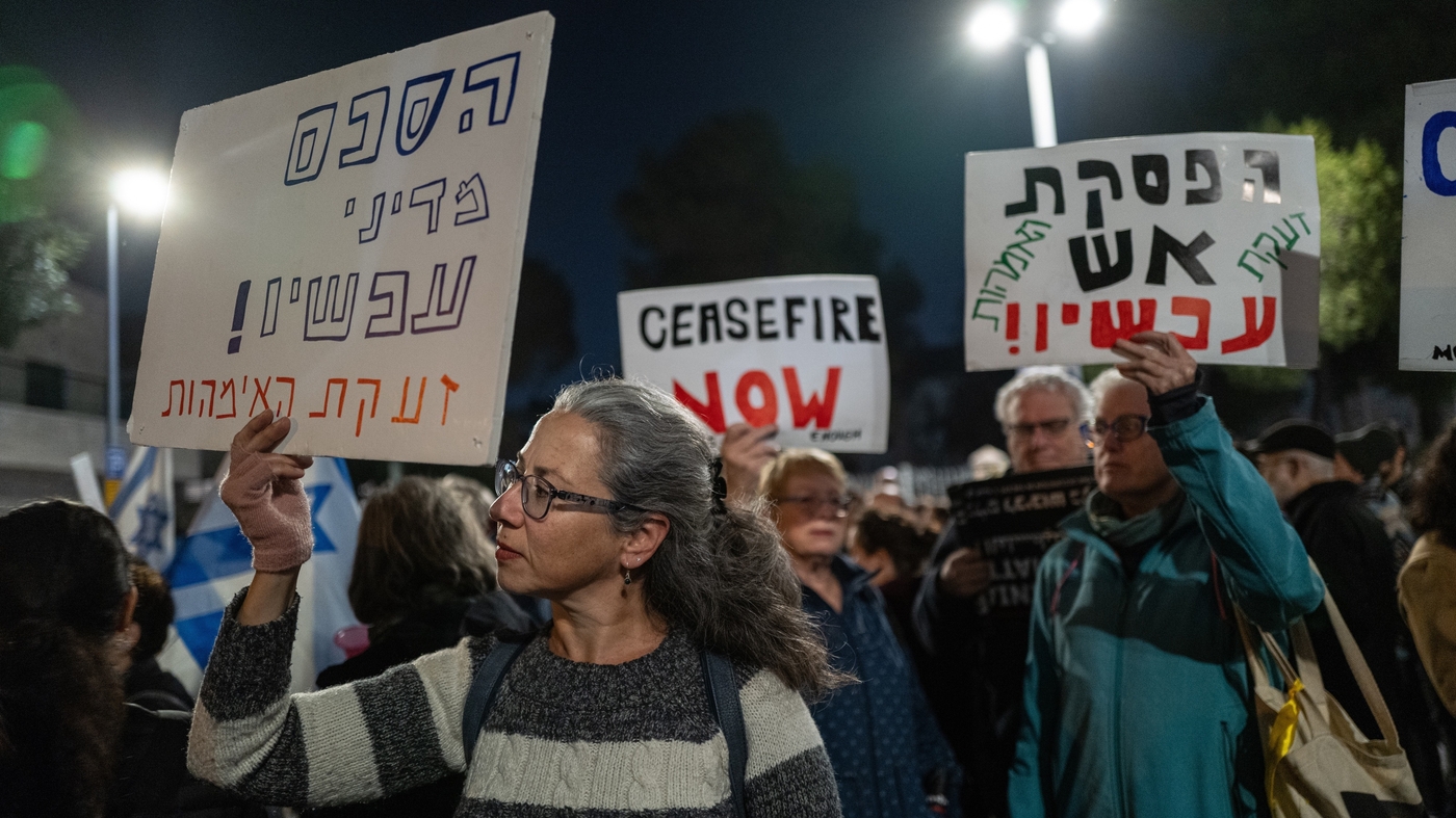 Israeli protesters march through Tel Aviv to demand a cease-fire in Gaza