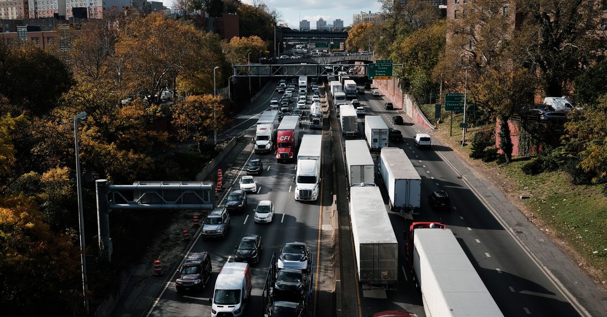 The US makes it illegal to make heavy-duty vehicles emit greenhouse gases
