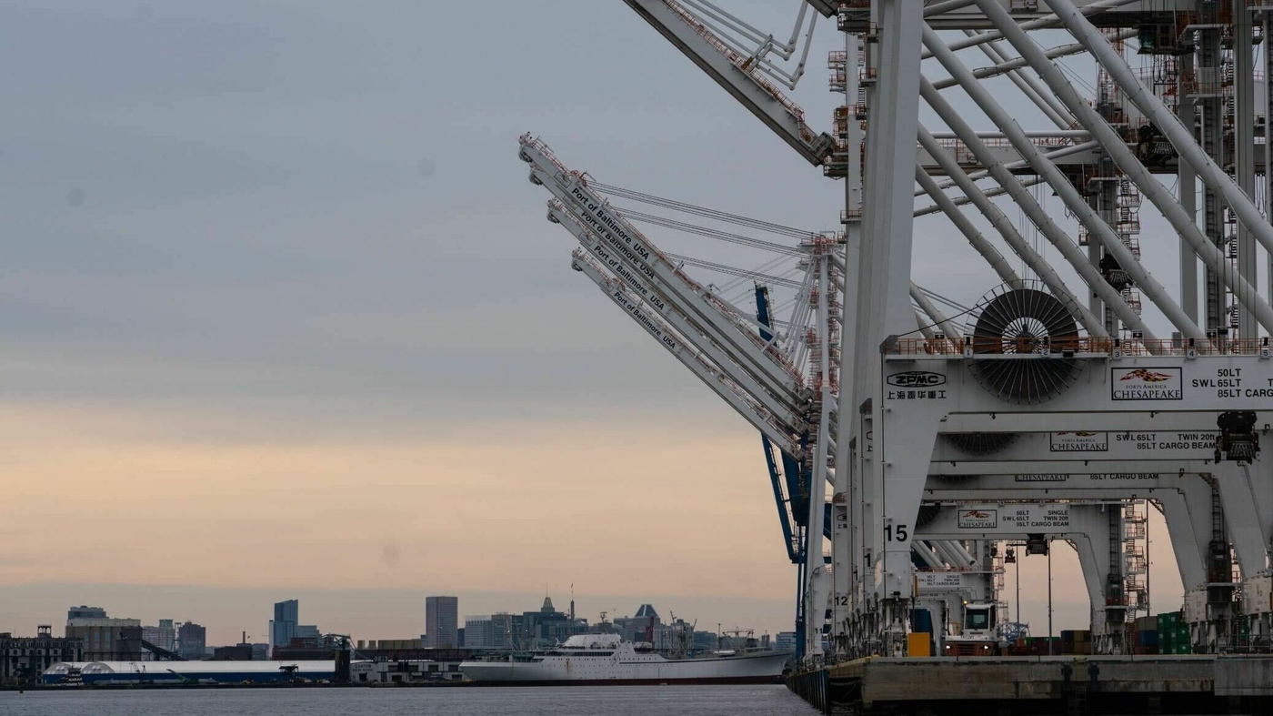It will take at least weeks to clear Baltimore’s shipping channel