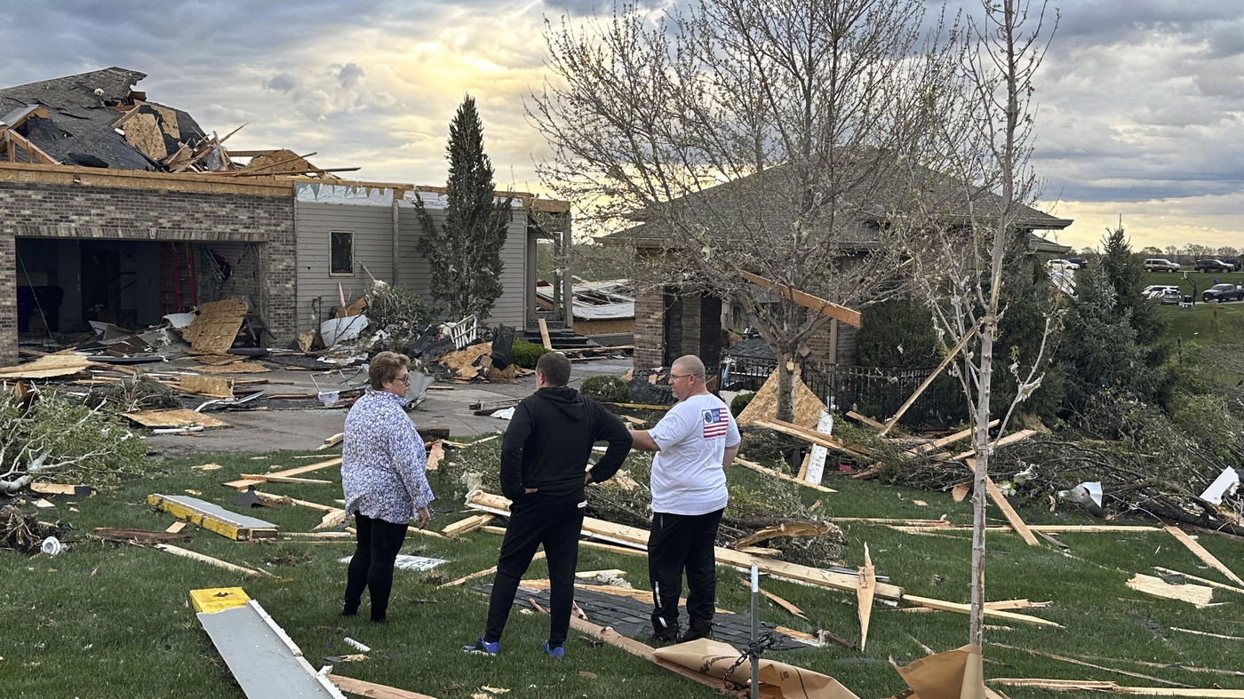 The buildings and homes in Iowa and Nebraska collapsed from the tornadoes