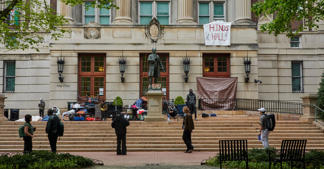 Live updates about students in a campus building