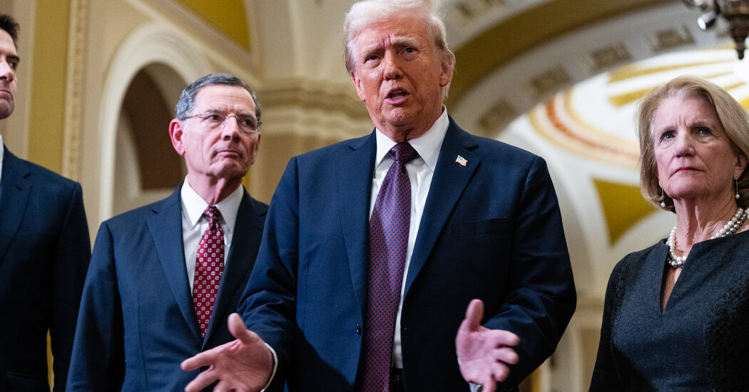 Trump said that officials handling the Los Angeles wildfires were incompetent